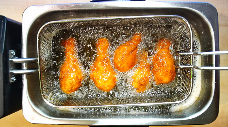 When Should I Change and Recycle Restaurant Fryer Oil?